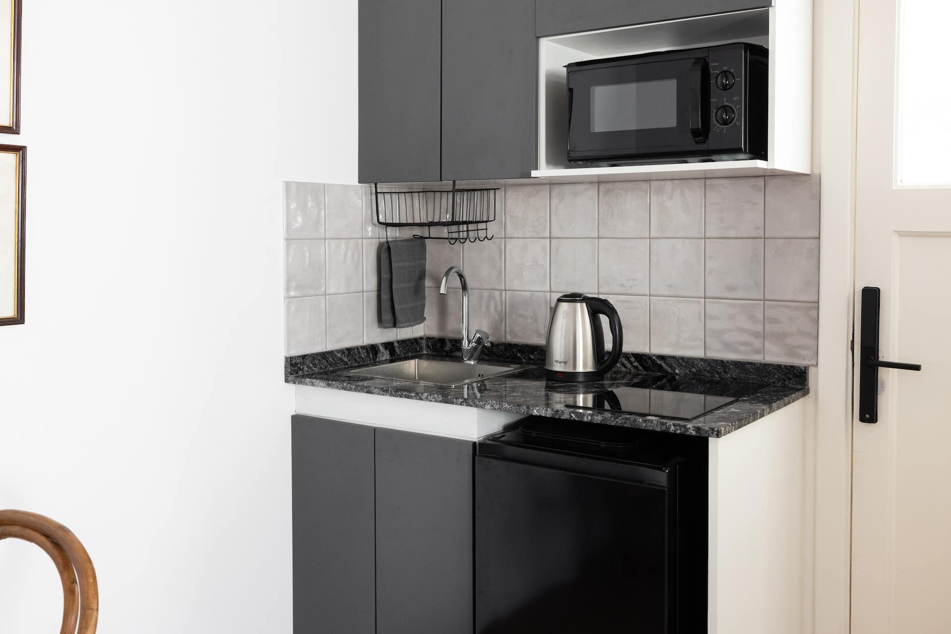 Suite con cocina, living y baño privado en Acassuso