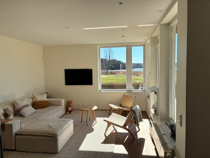 Beachfront Archipelago Villa - Vaxholm