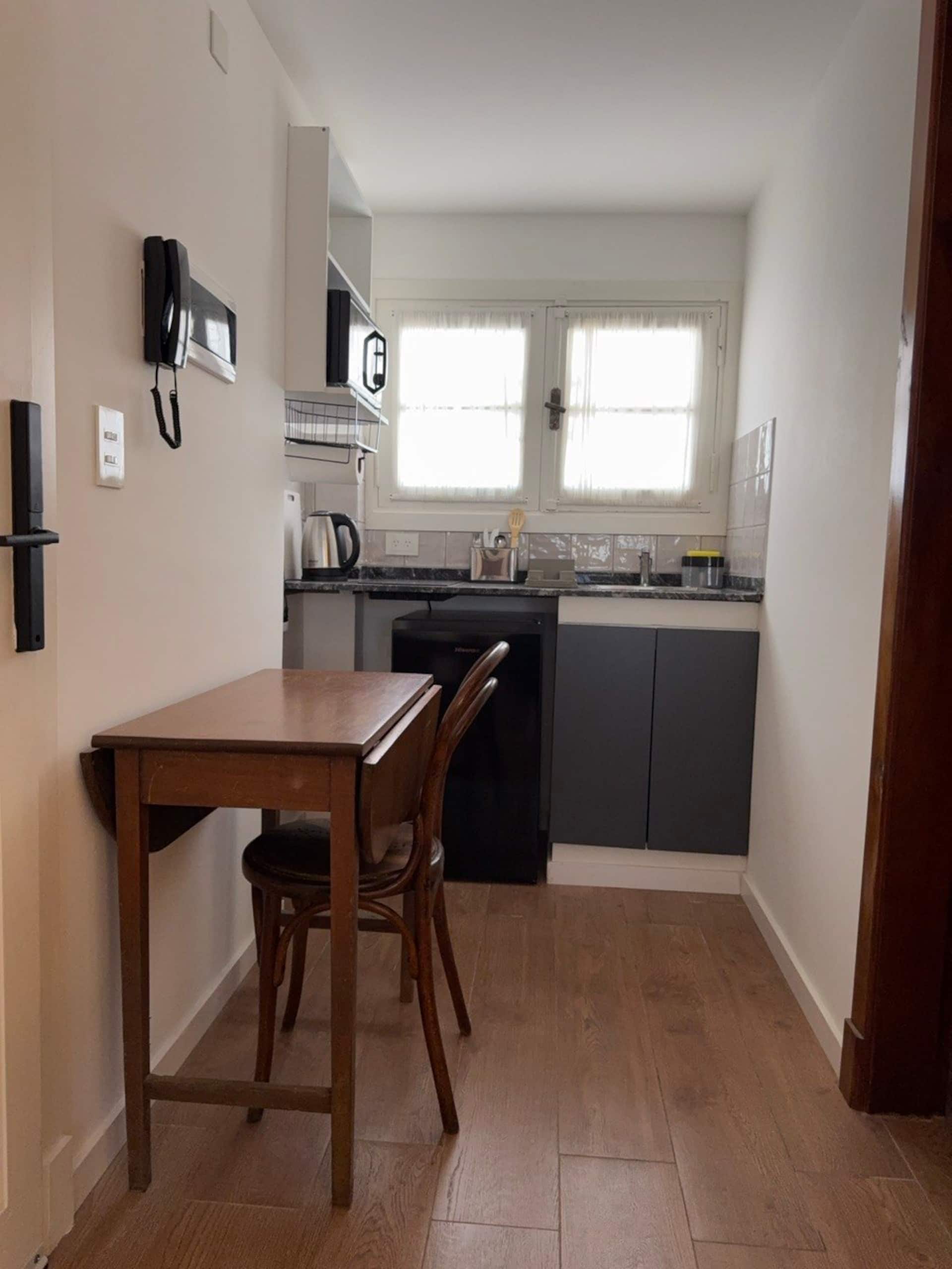 Suite with kitchen and private bathroom in Acassuso