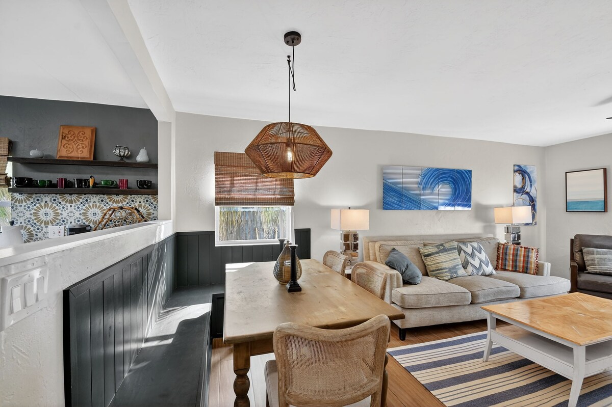Living room image 5