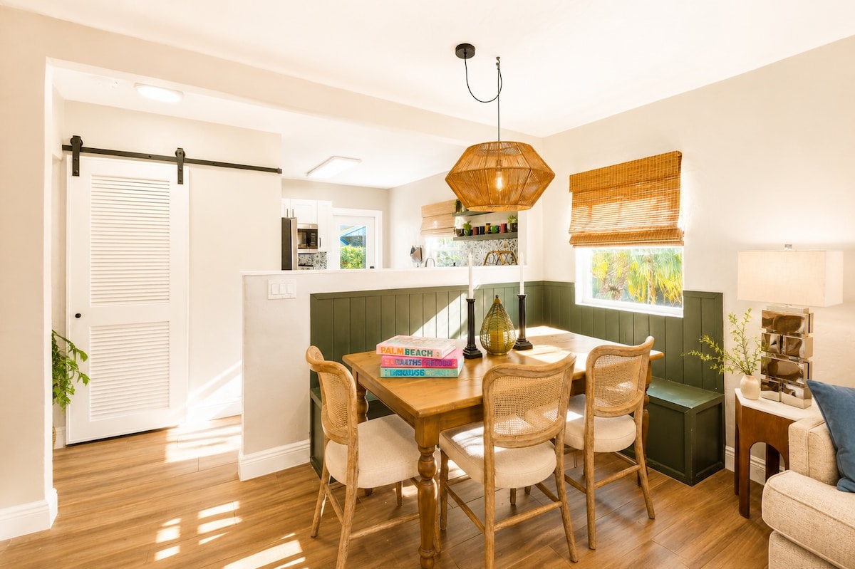 Dining area image 1