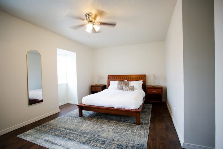 Rustic Modern Retreat Townhome - El Paso, TX