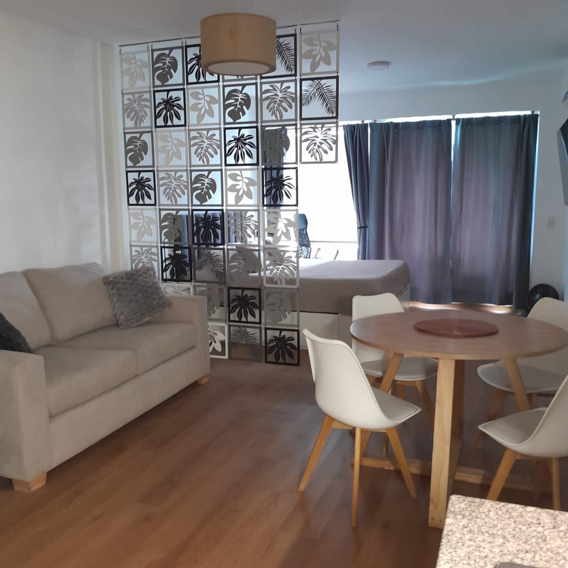 One-bedroom apartment in Monserrat