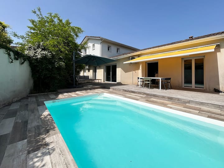 Maison Familiale Spacieuse Proche Bordeaux - Clim - ボルドー