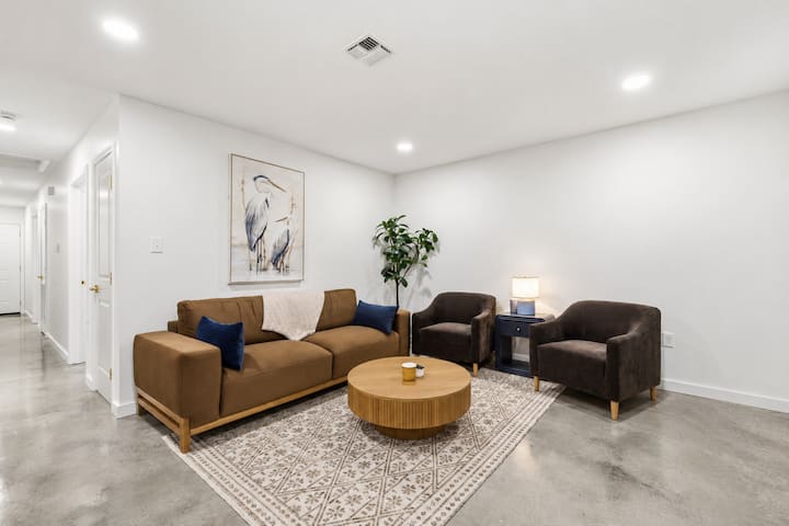 New-decatur Inn-3 Kings-family Friendly-75”tv-wifi - 拉法葉