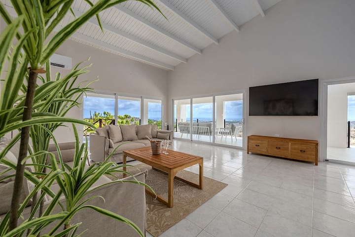 Jamanota Hills Villa | Amazingview | Infinity Pool - Aruba