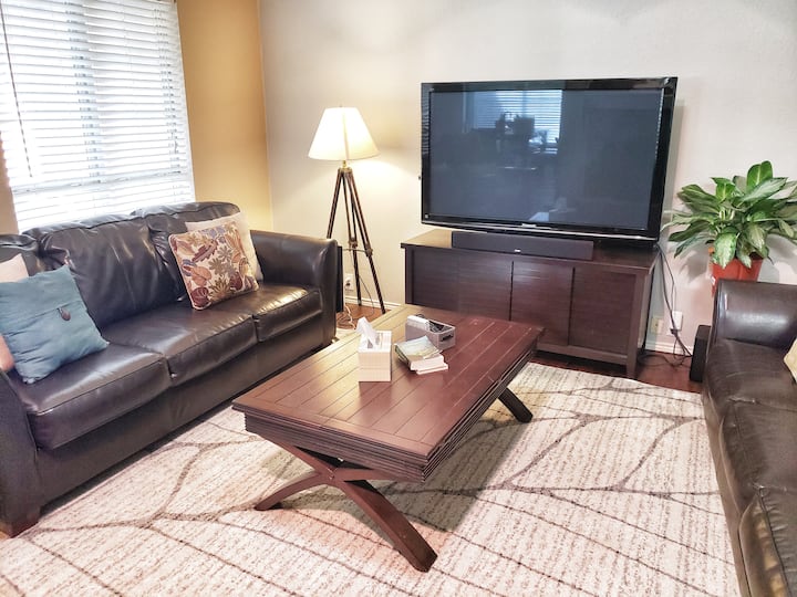World Cup (Drivable) • Calm • 2 Beds & 2 Couches - Mesquite, TX