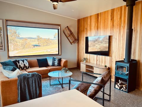 Successful Airbnb property: The Saddle | Jacarry Rocks Retreat in Jindabyne