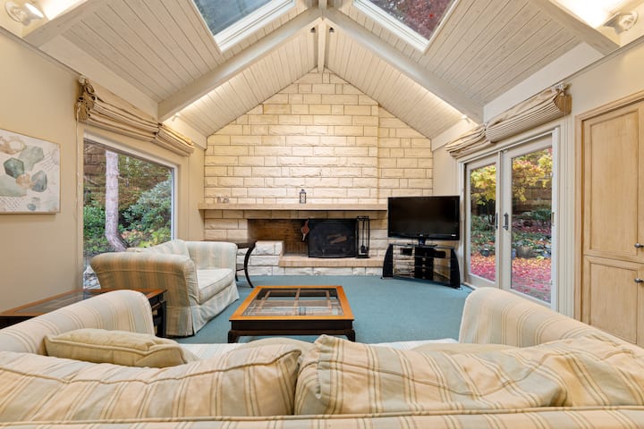 Van Westside 3br House Beautiful Yard Free Parking - Vancouver