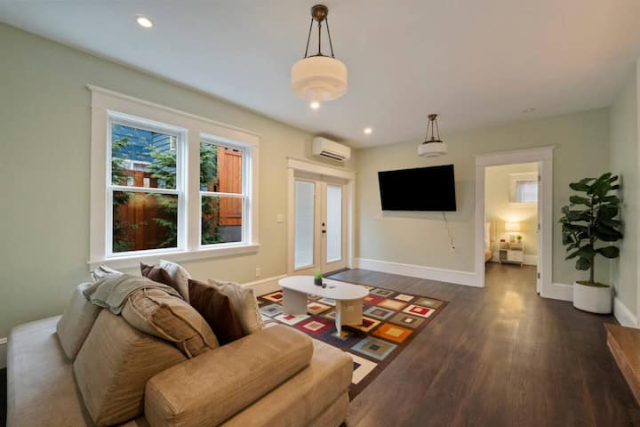 Spacious 4br/2ba Home @Seattle | Ping Pong & Bbq - Seattle, WA