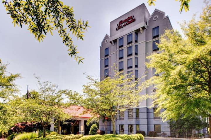 Near Gas South Arena | Free Breakfast + Parking - Duluth, GA