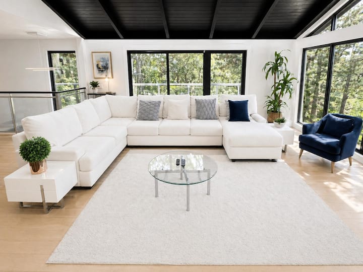 Coastal Comfort In This Private 6 Bedroom Home - Pacific Grove, CA