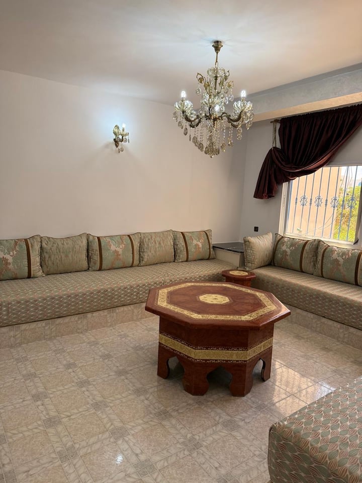 Spacious 3br Beach Retreat - Castillejos