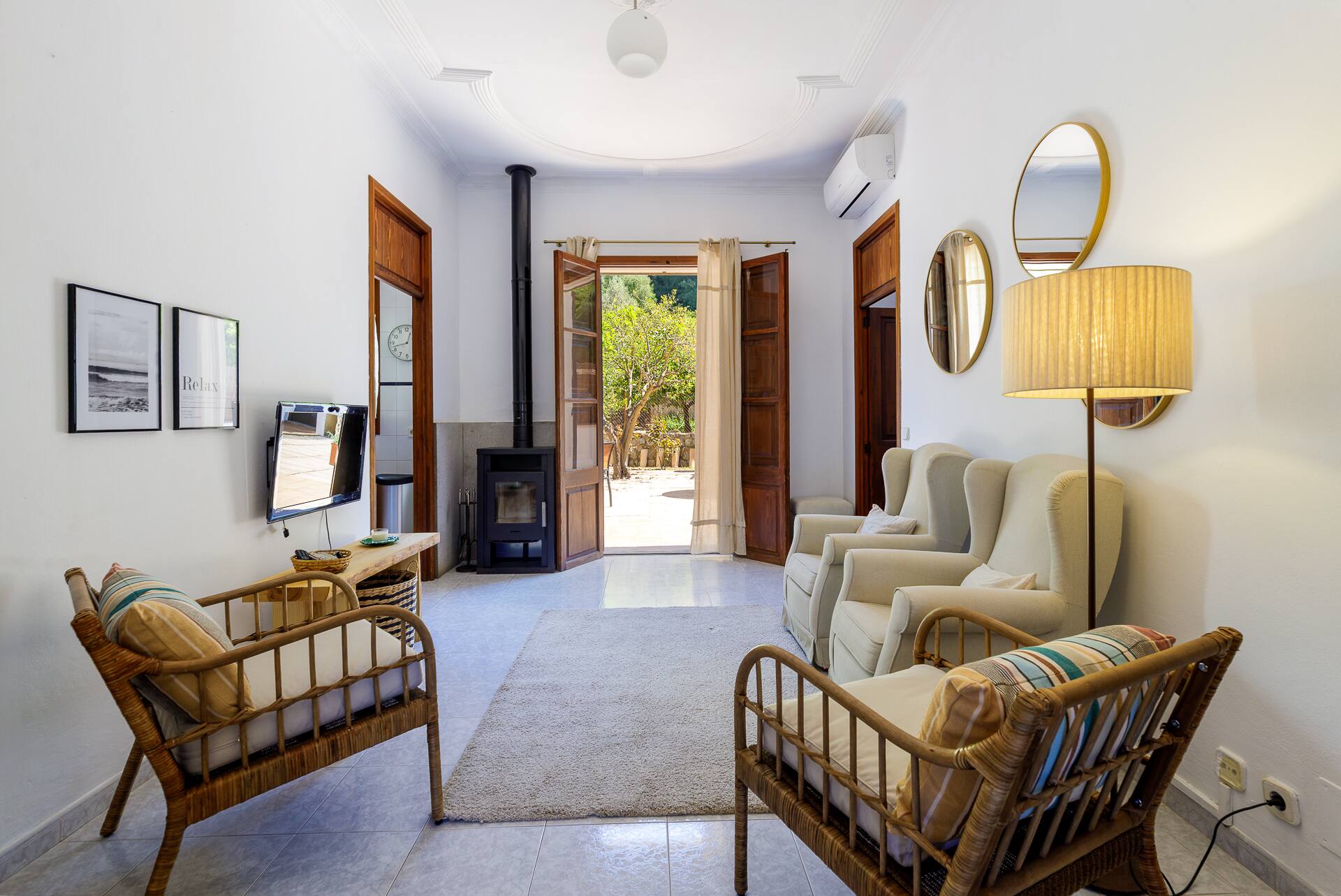 Casa Cati, right on the beach in Puerto de Sóller