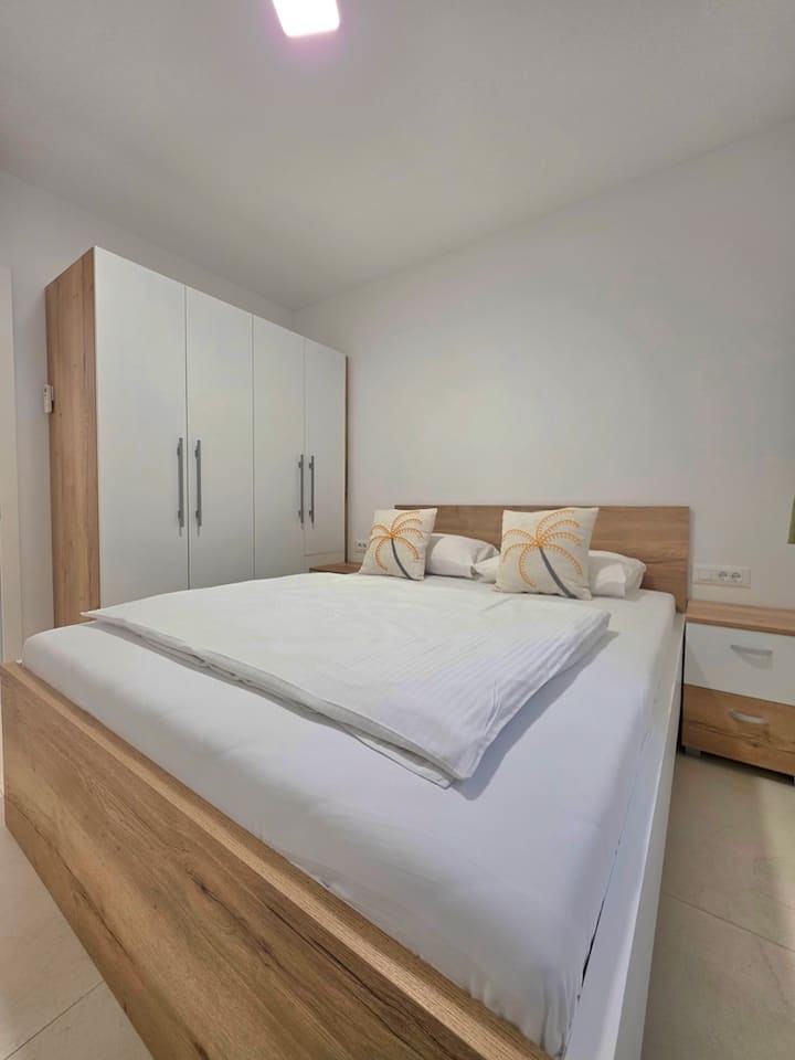 Apartments Adriatic Pearl  - Big Apartment 1 - Primošten