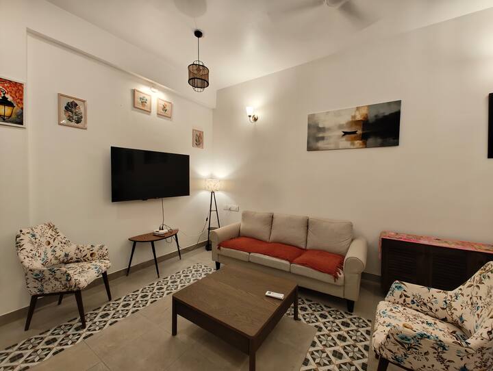 Living room image 4