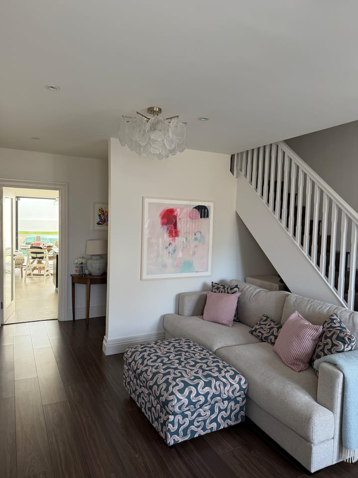 Stylish Modern Home Near Dart/bus - Dublín