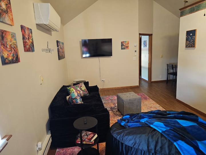 Newly Listed! Comfort & Colorful On Ave H. - West Point, IA