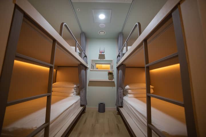 Calistar Hotel Dormitoryroom(female 4-bed) - Seoul