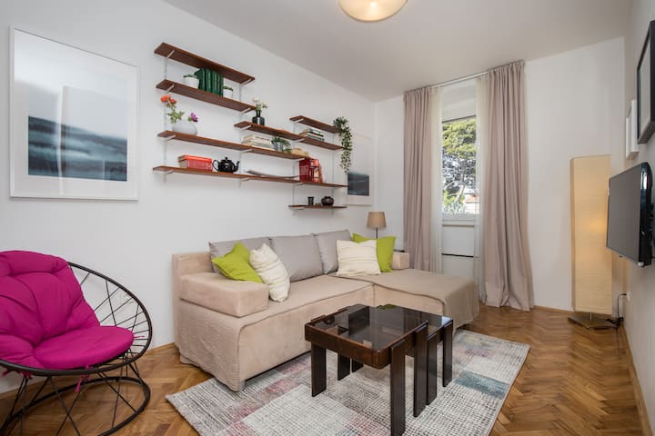 Beautiful Apartment In Old Town Split - Split