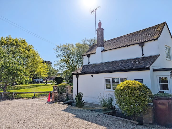 Springwell - West Wittering Beach - 10 Minute Walk - Bracklesham Bay