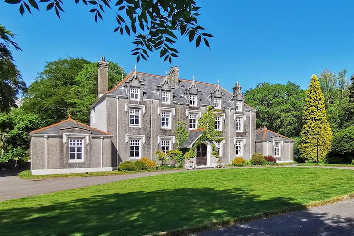 Pendragon Manor - 스완지