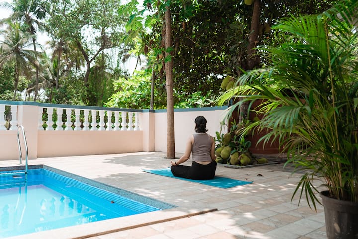 3bhk Private Pool - Ocean Mist Luxury Retreat - コルバ