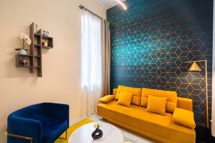 Luxurious City Center Apartment By New York Cafe - Boedapest