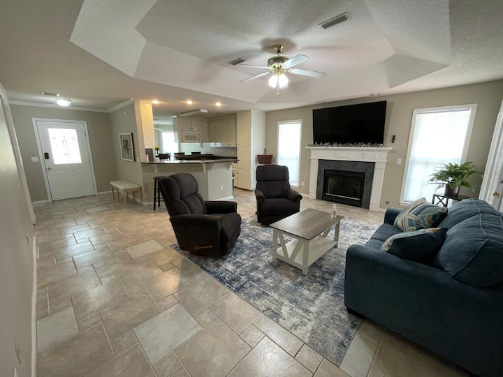 The Cumberland Cottage - Dothan, AL