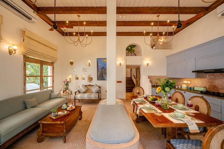 Living room image 2