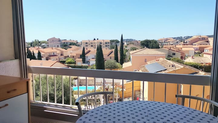Studio Climatisé De 40 M² Avec Balcon Et Parking - Sanary-sur-Mer