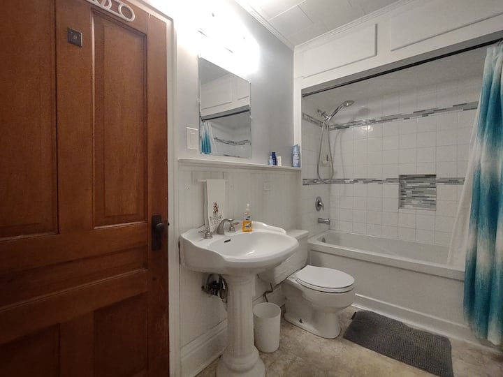 Red Brick Home Room 1 - Midland