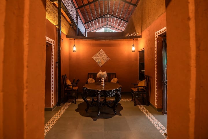 Heritage Mud-house • Private Pool • North Goa - Goa