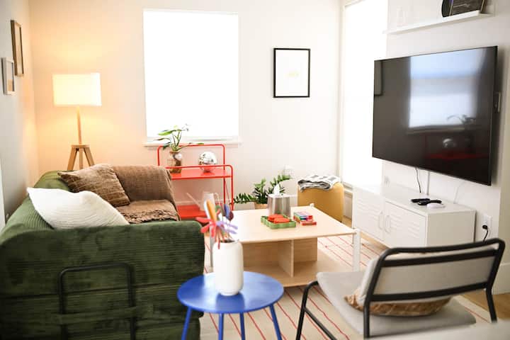 Azalea House: Cozy 2 Bed Stay In Winter Park - Winter Park, FL