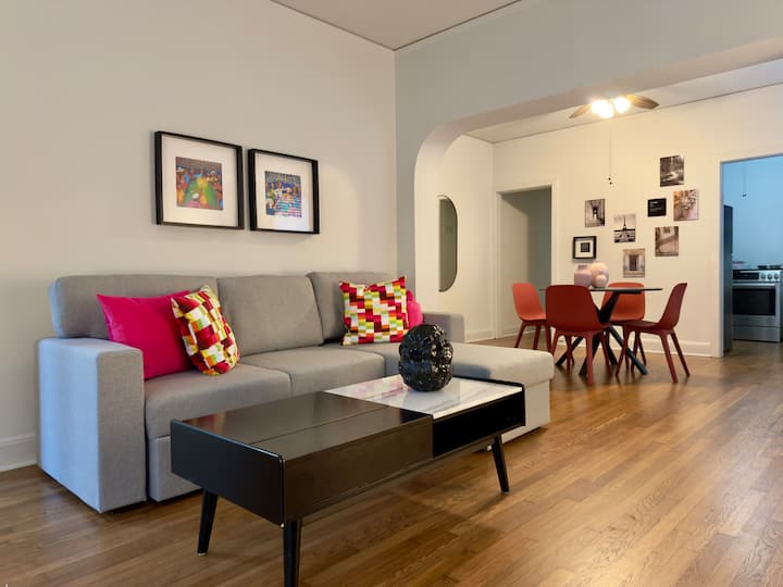 Museum & Med District Retreat | 2br + Parking - Houston, TX