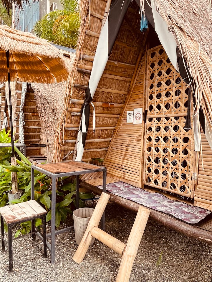 Anglers Resort Offers Guests With Native Concept. - Dingalan