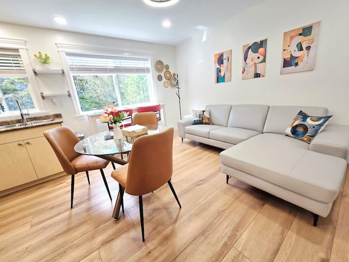 Cozy 2br Retreat Near Thetis Lake - Langford