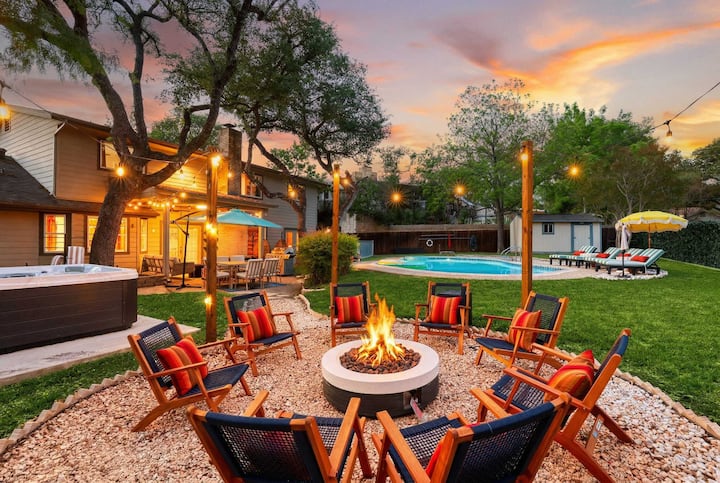 Elegant Escape • Sleeps 14 • Games, Pool, Fire Pit - Stone Oak - San Antonio