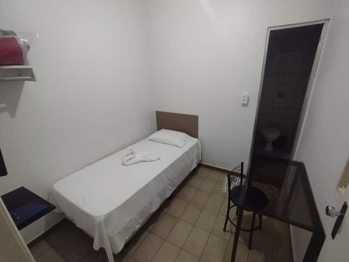 Hotel 1 Cama Solteiro, Café Manhã Completo E Estac - Patos de Minas