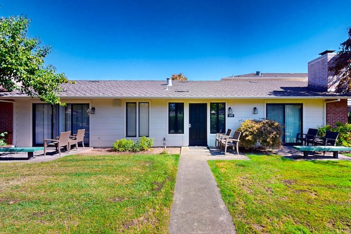 Fairway-view Studio + Private Patio, Napa - Napa, CA