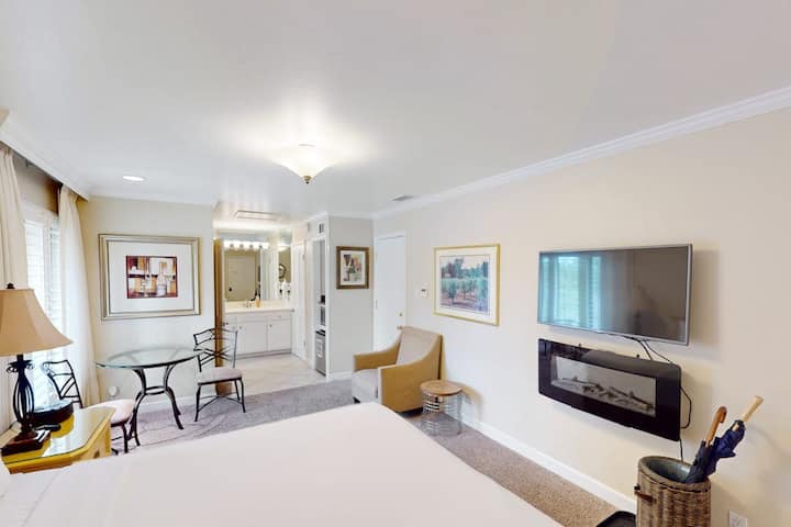 Silverado Resort Studio Near Pool - Yountville, CA