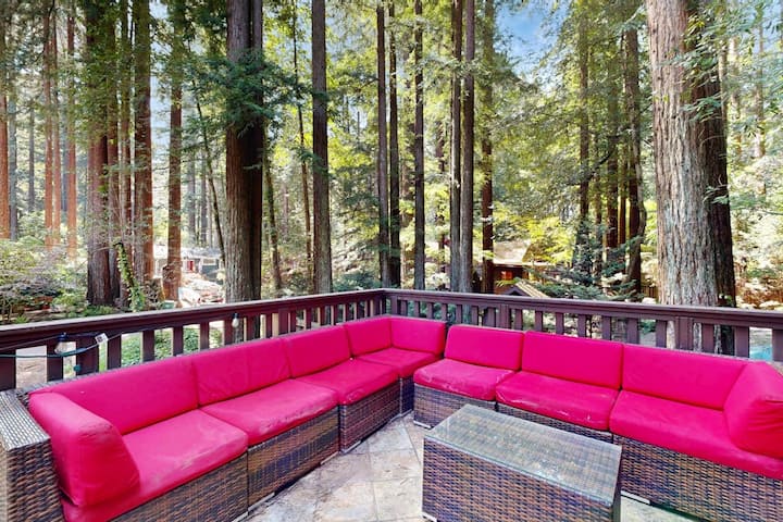 Monte Rio Dog-friendly Cabin - モンティ・リオ, CA