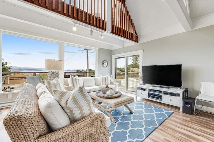 Bodega Bay Tri-level Harbor Home - Bodega Bay, CA