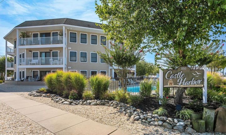 The Beach Condo At Castle Harbor! - 長灘島
