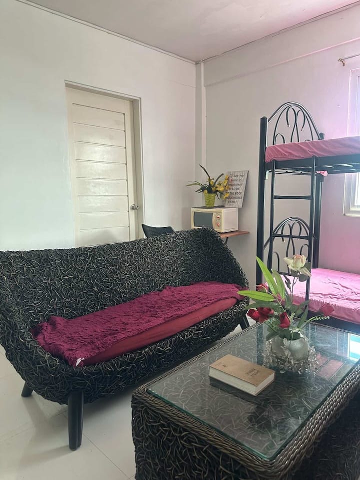 Affordable Stay W/ Breathtaking Views + Fast Wi-fi - Mariveles