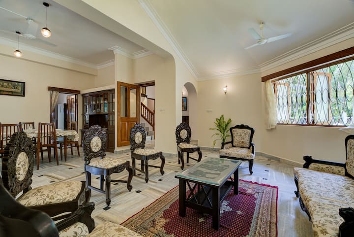 Living room image 3