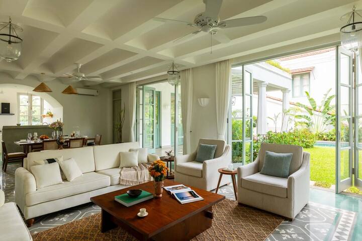 Living room image 4