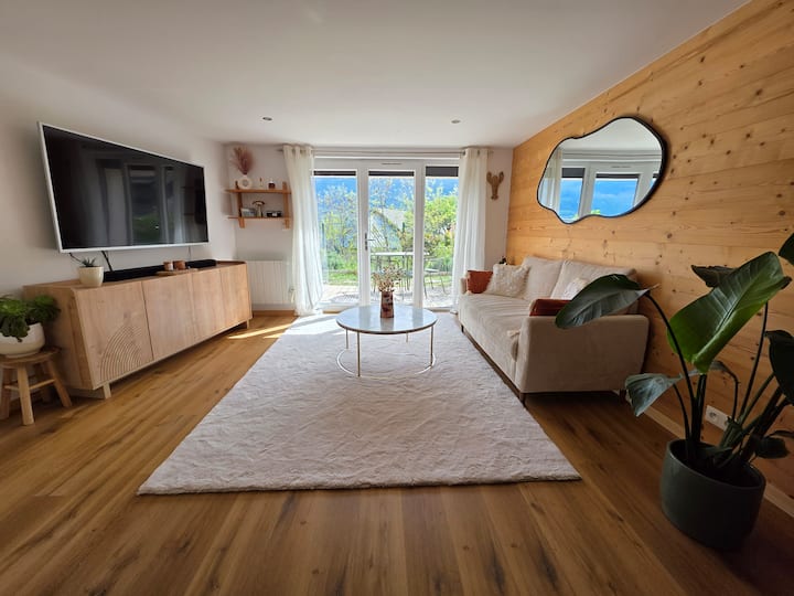 Appartement Avec Terrasse Vue Montagne. - Guillestre