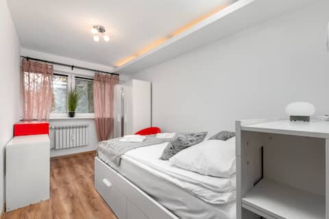 Top performing Airbnb: 20-Year-Olds Alley 1A by Homeprime in Włochy