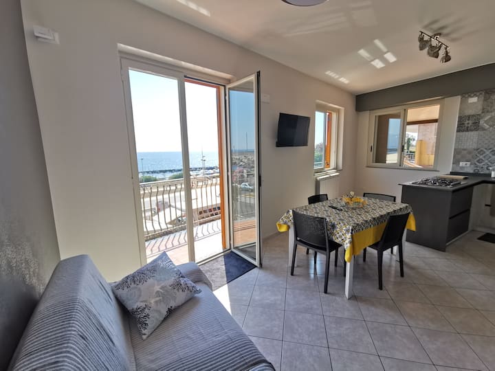 Il Faro- Casa Vacanze Tra Relax E Comfort - Riposto